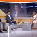 „To je borba na dva fronta“: Čemu služi Vučićeva priča o „lojalistima“