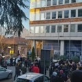 Počeo protest advokata ispred zgrade RTS