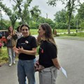 FOTO: Novosadske aktivistkinje na informativnom razgovoru zbog ispisivanja grafita ispred BIA