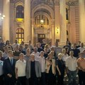 Ministri Vlade Srbije u Pionirskom parku: Mali, Selaković i Mesarović sa pristalicama SNS