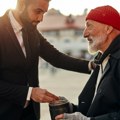 Kako je beskućnik promenio život doktoru iz Srbije Svaki dan sam ga sretao, a onda mi je ostavio ceduljicu i nestao