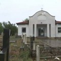 Kapela na groblju u Prištini ponovo na meti vandala: Stakla razbijena, vrata obijena