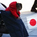 Broj rođenih u Japanu opao na rekordno nizak nivo u 2025. godini