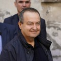Dačić se vratio na posao u Ministarstvu: Pokušaću da ne preterujem s obavezama