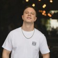 Kako je Relja Popović reagovao kada su ga na dan izbora pitali kako mu je bilo na venčanju: "Je l' vi znate koji je datum?"…