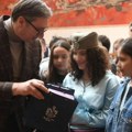 Sagovornici Danasa o Vučićevom „neprimerenom obraćanju“ pred decom sa Kosova: Od incidenta u Banjskoj pravi mit i svima…