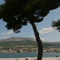 "Ova hrvatska plaža je puna kancerogenog azbesta": Ljudi se kupaju i deca igraju, evo šta kažu nadležni