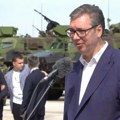 Uživo postrojena srpska vojska! Moćne mašine na nebu! Predsednik Vučić na prikazu sposobnosti Vojske Srbije "Zastava 2024"…