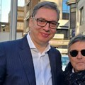 Vučić i Piksi zagrljeni u Nišu