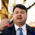 "Slamka spasa za ovu školsku godinu": Petrov: Danas neformalni sastanak na Pravnom fakultetu, očekujem da tema bude i onlajn…