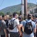 Napeto ispred toplane u Kosjeriću - aktivisti kažu da je otkriven još jedan SNS štab