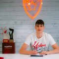 Aleksej Nedeljković potpisao profesionalni ugovor sa „Crvenom zvezdom”