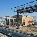 Oprez Na gradilištu pruge: Kontaktna mreža duž nove železnice od Novog Sada do Vrbasa pod visokim naponom