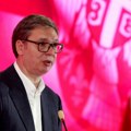 Politiko: Vučićeva "a la kart" diplomatija