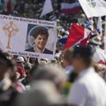 Dečak karlo akutis postao svetac! Hiljade vernika u Vatikanu na kanonizaciji "Božijeg influensera"! Papa dao blagoslov…