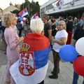 Данашњи протести у Нишу: Бакљада присталица СНС-а и тишина за жртве новосадске трагедије