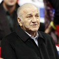 "Znao je da odlazi": Sin Bate Živojinovića otkrio šta se dešavalo pred njegovu smrt, oprostili se preko telefona