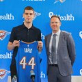 Nikola Topić može i od koša do koša, Srbin oduševio protiv Hornetsa!