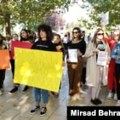 Неколико стотина људи на протестној шетњи у Мостару због убиства Алдине Јахић