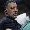 Divac se slomio zbog smrti prijatelja, emotivnim rečima se oprostio od bivšeg saigrača