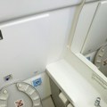 Džaba vam sapun i voda: Stjuardesa otkriva zašto je pranje ruku u avionu potpuno beskorisno