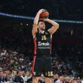Olimpijakos nagradio kapitena novim ugovorom