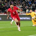 Spektakularni Mitrović poveo Srbiju ka Evorpskom prvenstvu, Tadić „začinio“ pobedu, Crnogorci pravili haos na tribinama