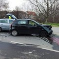 Teška saobraćajna nesreća na Bežanijskoj kosi: Automobili zgužvani, srča svuda po putu