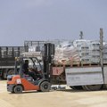 Izrael dozvolio prelazak kamiona za Gazu preko prelaza Erez