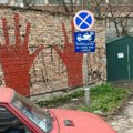 FOTO Mural "krvavih ruku" i u dvorištu zgrade novosadskog suda: "Uvek ih podsećati da su krivi"