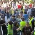 Protest ispred Medicinskog fakulteta u Nišu: Studenti u blokadi se okupili jer se "plaše policije", dekan tvrdi da nema…