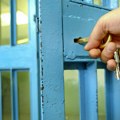 Zatvorenik prerezao grlo čuvaru Alarmantni talas nasilja u zatvorima