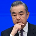 Šef kineske diplomatije Vang Ji: Peking poštuje suverenitet Danske na Grenlandu