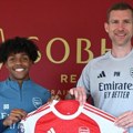 Luis Zečević-Džon potpisao profesionalni ugovor sa Arsenalom