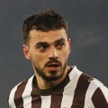 Poreklom sa Kosova, rođen u Beogradu, a nastupa za malu evropsku zemlju: Malo njih ga zna, igra u Bundesligi!