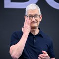Kupovina iPhone telefona uskoro bi mogla da bude skuplja: Tim Kuk prvi put priznao da Apple više ne može da izdrži troškove
