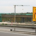 Vozači, oprez na ovoj deonici auto-puta: Od Uba do Lajkovca zatvorena preticajna traka za saobraćaj!