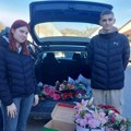 Evo kako su Bojana i Uroš pokrenuli lavinu dobrote: Prodaja cveća za lečenje Aleksandre Dinić