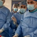 Prvi put u Srbiji i regionu: Bez otvaranja grudnog koša implantiran biološki trikuspidni zalistak