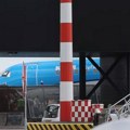Motor aviona usisao čoveka na aerodromu: Jeziva nesreća u Amsterdamu, pred poletanje, putnici i posada gledali stravičan…