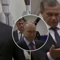 Hit snimak - pored Putina ni muva ne može da prođe! Poznati ruski zvaničnik pred kamerama uhvatio "napast" u letu