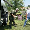 Vojska Srbije pomaže u napajanju stoke na Suvoj planini