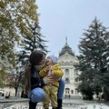 Kosta (4) iz Beograda jedini na svetu ima ovu bolest! Preležao koronu, pa prestao da hoda i priča, a njegova majka je pravi…