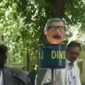 Odrubljenu glavu Vučića stavljaju u lonac i dinstaju! Monstruozna scena snimljena na protestu foteljaša u Subotici (video)