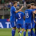Skandal! Reprezentativac Italije pijan urinirao po svlačionici i tukao igrače Rome