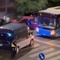 Velika drama u novom sadu: Jake policijske snage opkolile autobus! Prijavljena osoba sa automatskom puškom? (video)