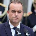 Francuska ponovo ostala bez vlade, premijer podneo ostavku posle manje od mesec dana