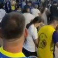 (Video) Bosanski navijači hit svetskog prvenstva: Zaigrali kolo u Los Anđelesu pred trening "zmajeva"