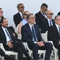 Histerija u Hrvatskoj: Pokušali da objasne zbog čega je Vučić sedeo u prvom redu u Parizu, a Plenković u drugom, nije im pošlo…