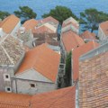 Srbin hteo da radi kao konobar na Korčuli: SOA ga proterala zbog objave na Instagramu